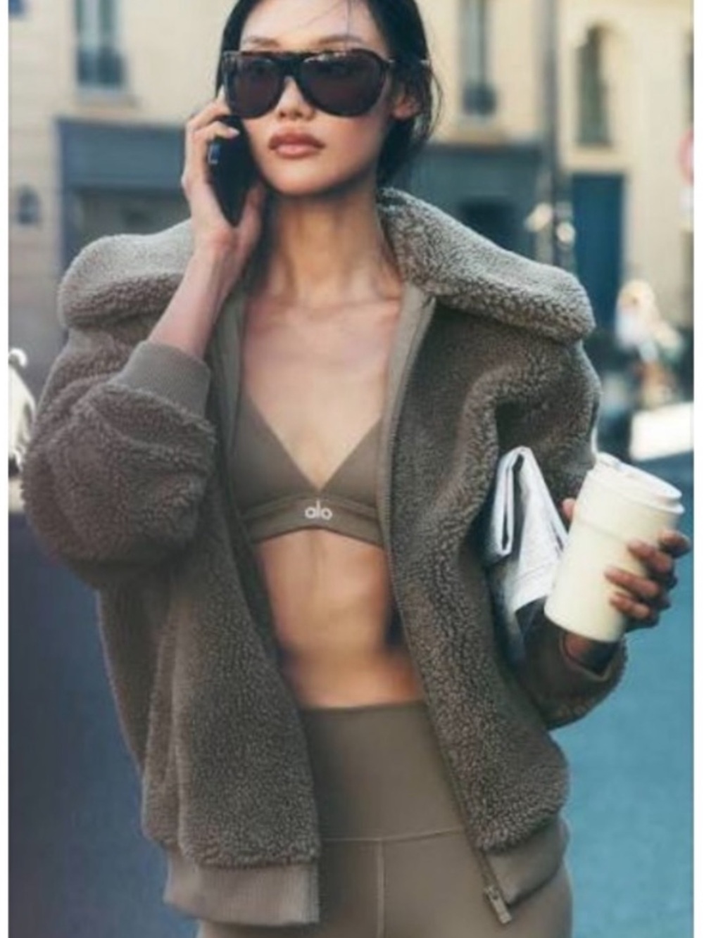 Alo Yoga Sherpa Downtown Jacket - Light Cocoa